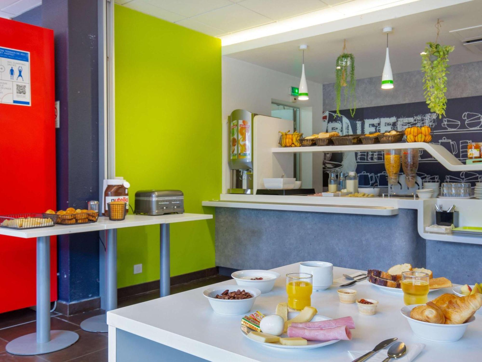 Ibis Budget Grenoble Sud Seyssinet エクステリア 写真